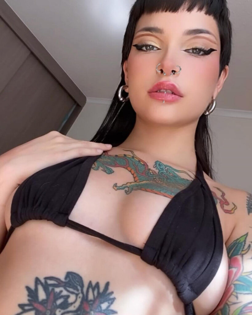 OnlyFans – Instagram – felinebitx / itsfelinebtx / cybergatita69 – Nude