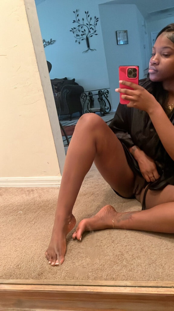 OnlyFans – foreignmuahh – Nude