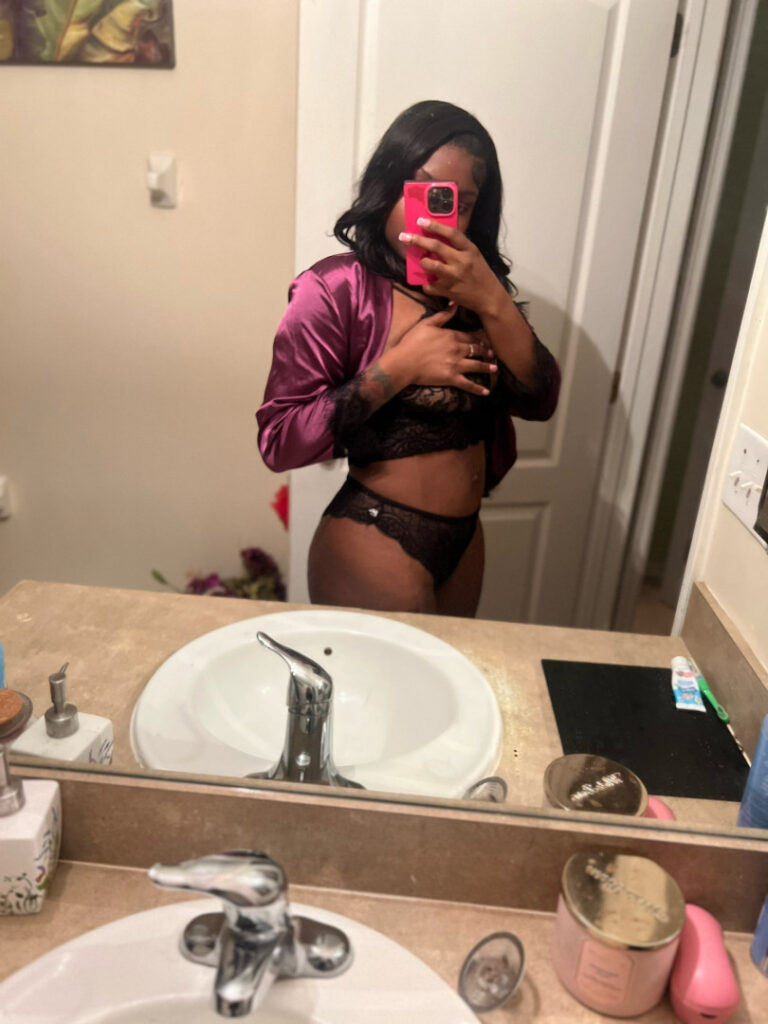 OnlyFans – foreignmuahh – Nude