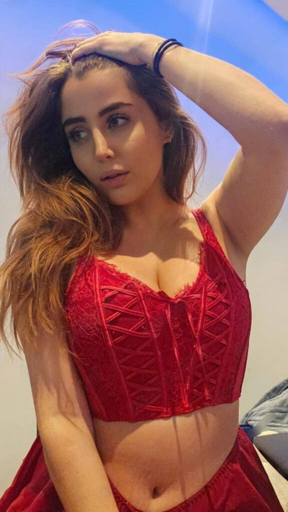 Twitch – Gee Nelly – Nude