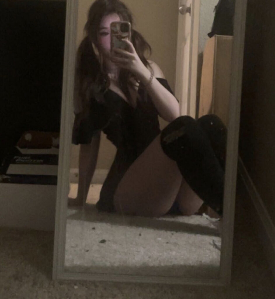 TikTok – T H I C C – gonkgonk666 / skizzy666 – Nude