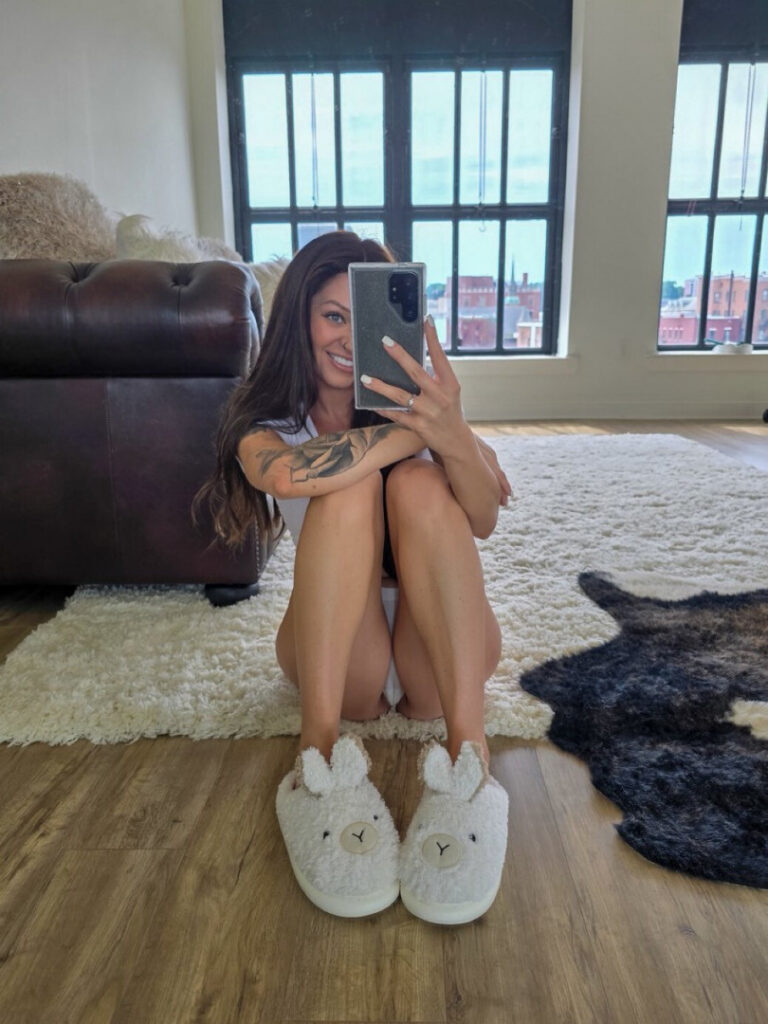 OnlyFans – Fansly – HeyItsCaseyMae – Nude