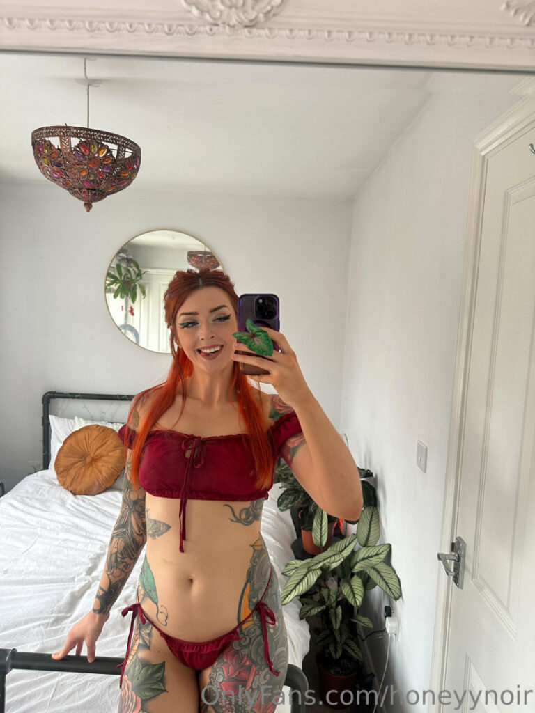 OnlyFans – Honeyy Noir – honeyynoir – Nude