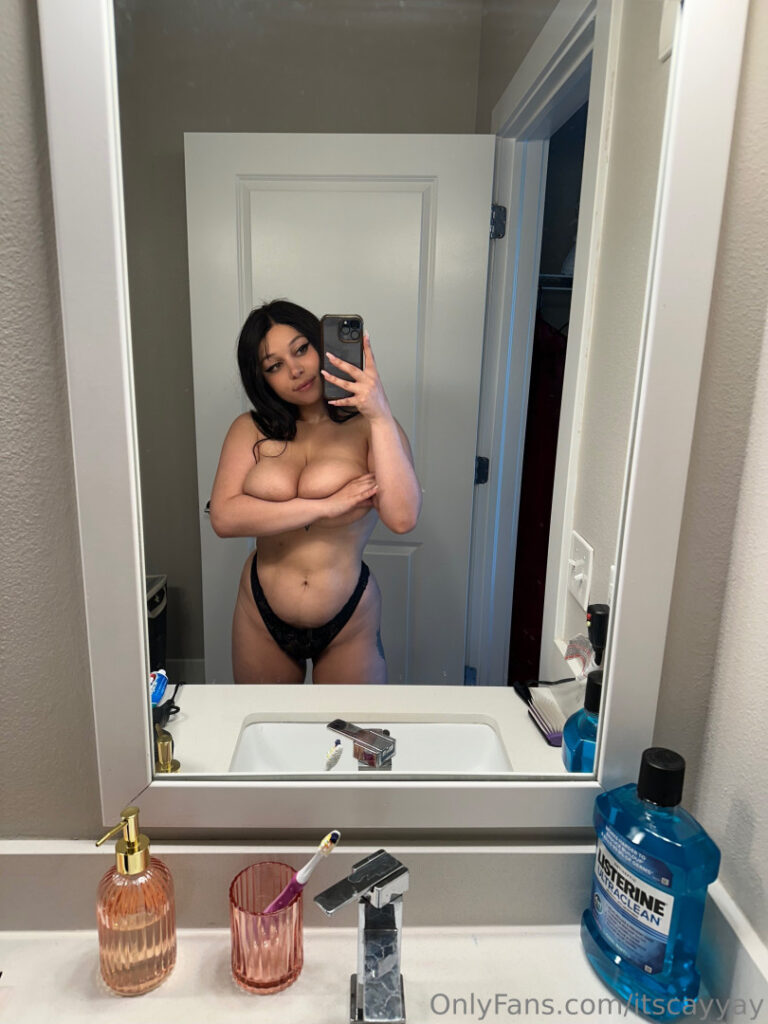 OnlyFans – Reddit – itscayyay – Nude