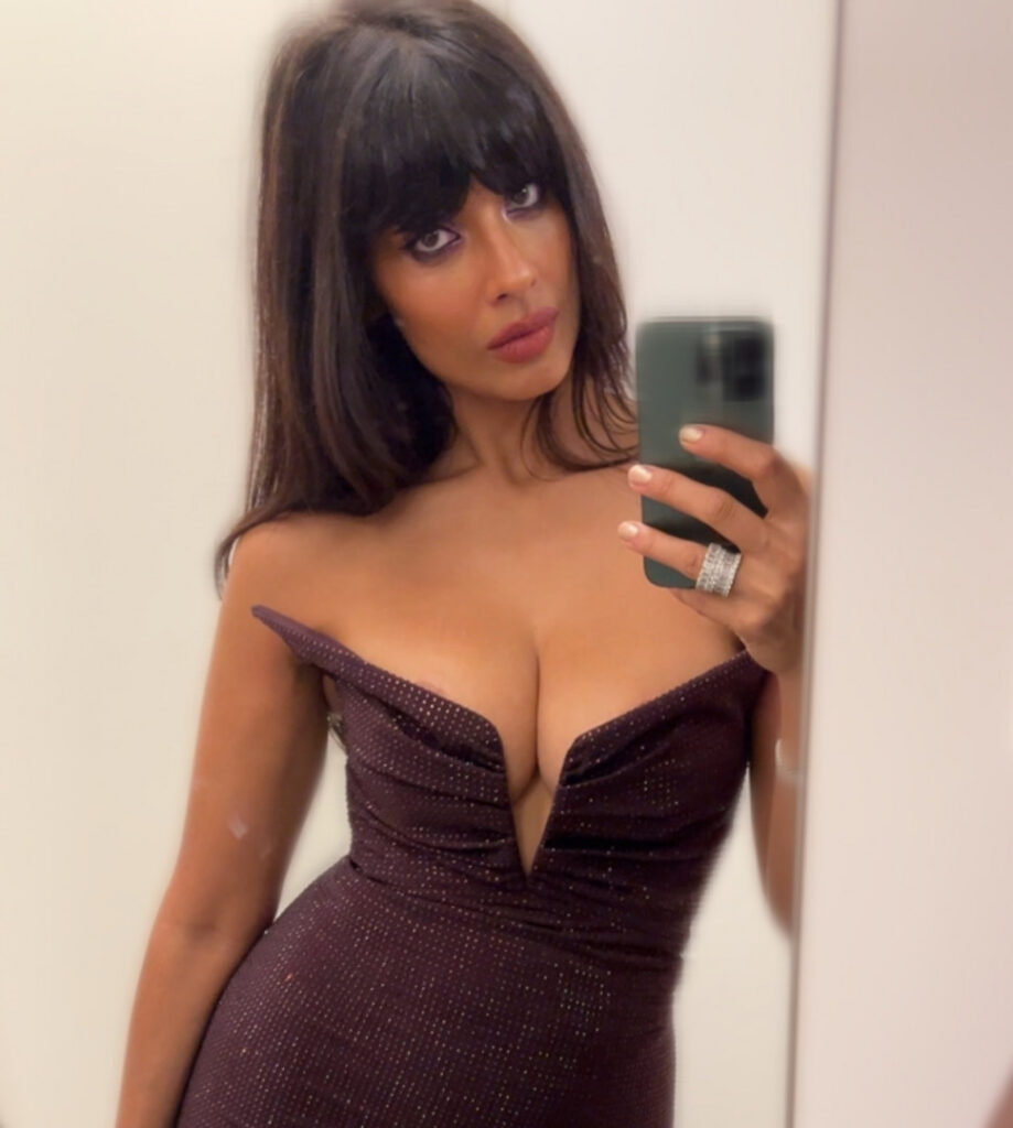 Celeb – Jameela Jamil – Nude