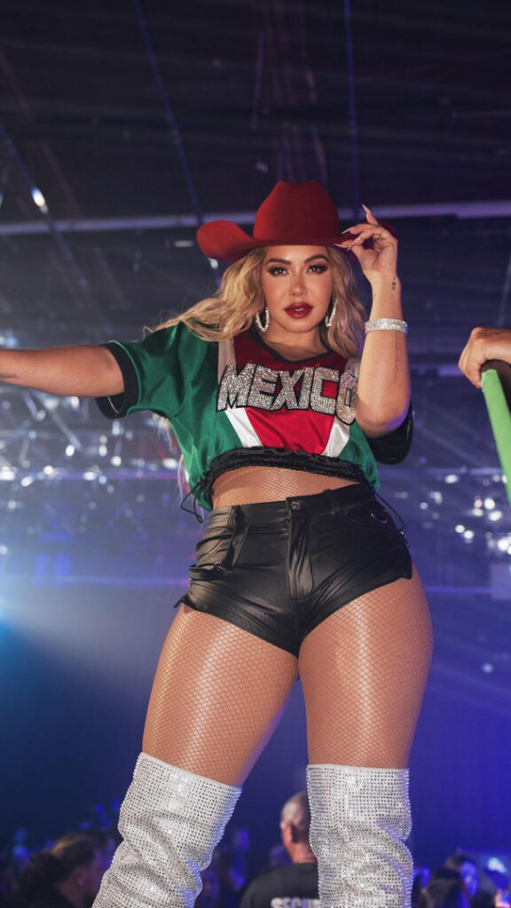 Celeb – T H I C C – Latina – Janney Marín Rivera/Chiquis – Nude