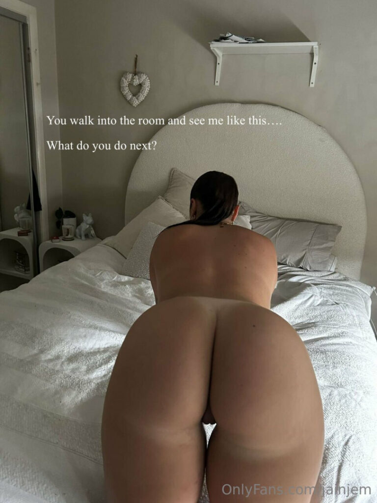 OnlyFans – Instagram – T H I C C – Jemima Bennett | peachofurdreams – Nude