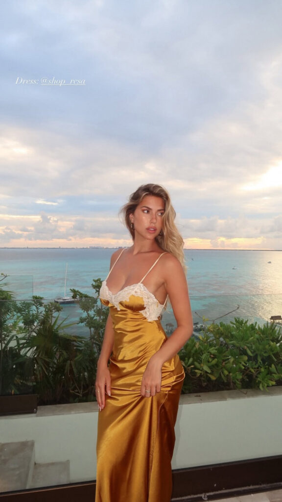 Instagram – TikTok – Kara Del Toro – Nude