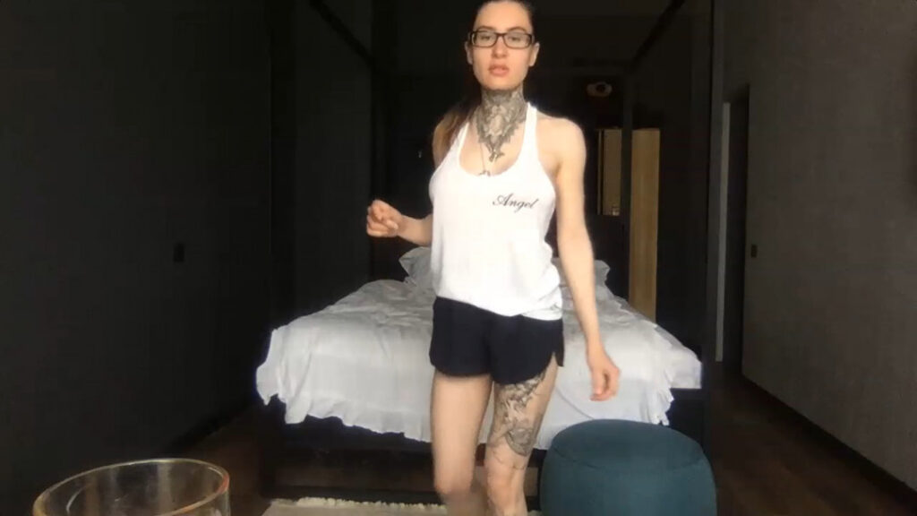 Cam Girls – Katyakatana Avocadogirl SegaMegaDrive MFC Cam Girl – Nude