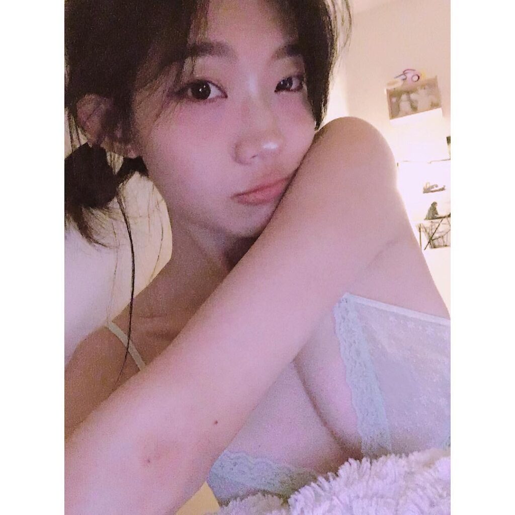 Instagram – Asian – kexin_12 – Nude