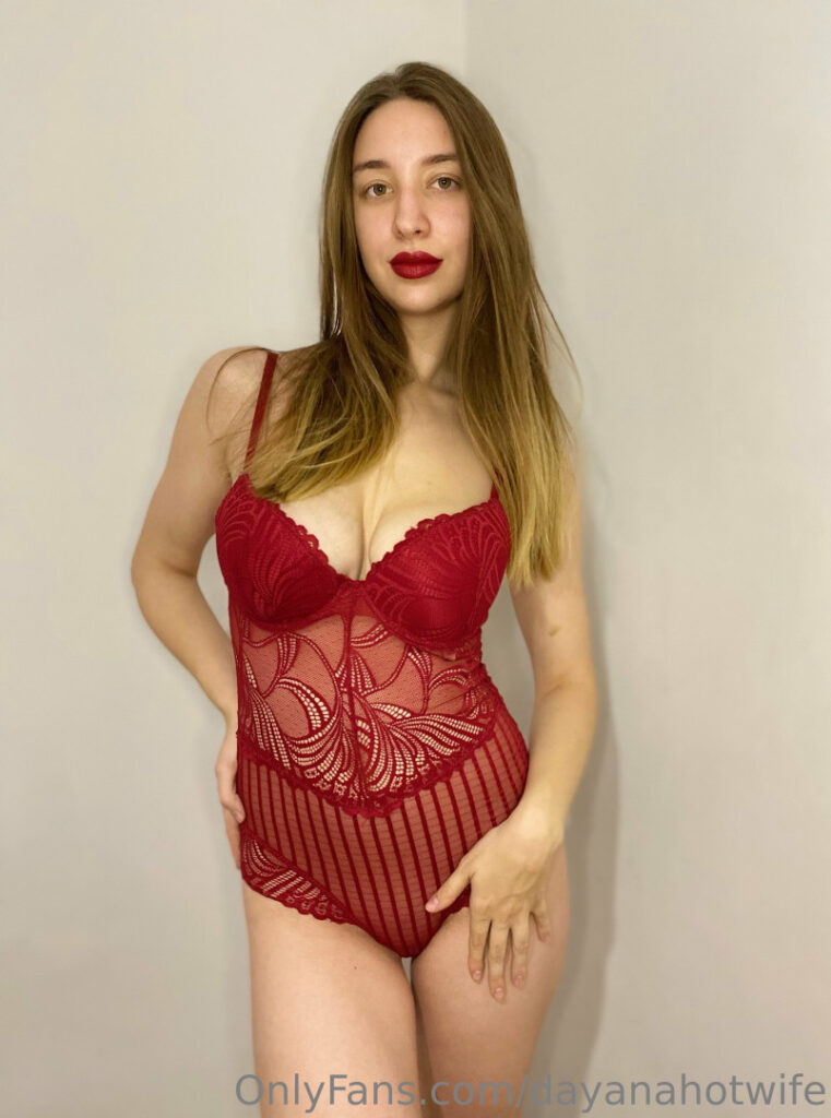 OnlyFans – kinky Pinky / wowdayana / dayanahotwife / dayanavip /littlegenevieve – Nude