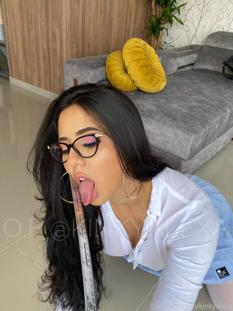 OnlyFans – Latina – Kinkyalexa – Nude