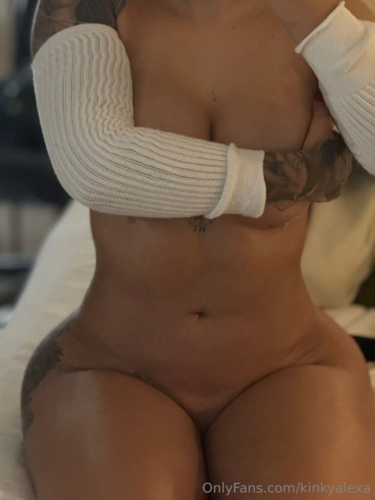 OnlyFans – Latina – Kinkyalexa – Nude