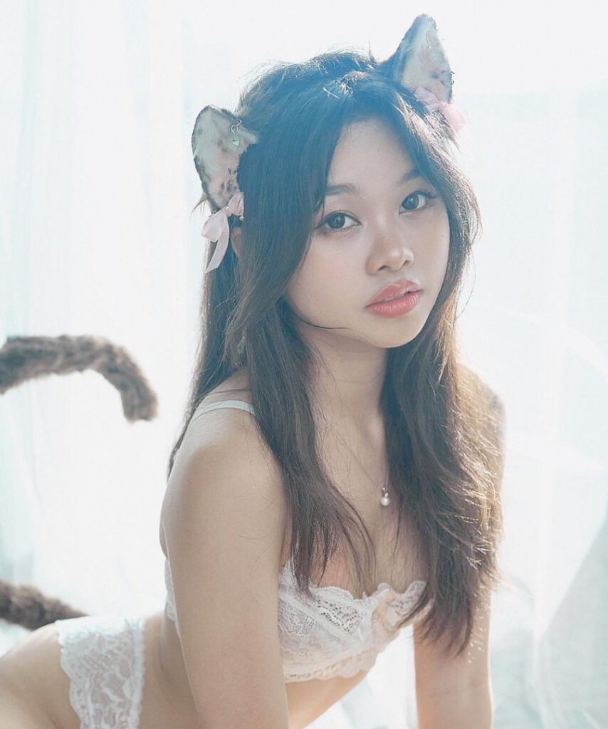 OnlyFans – Asian – Kittybread (your little devil) – Nude