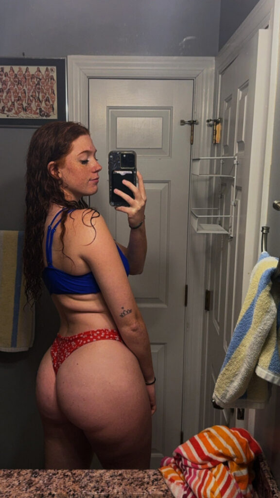 Twitch – OnlyFans – Kxxlyn or ImKxxlyn – Nude