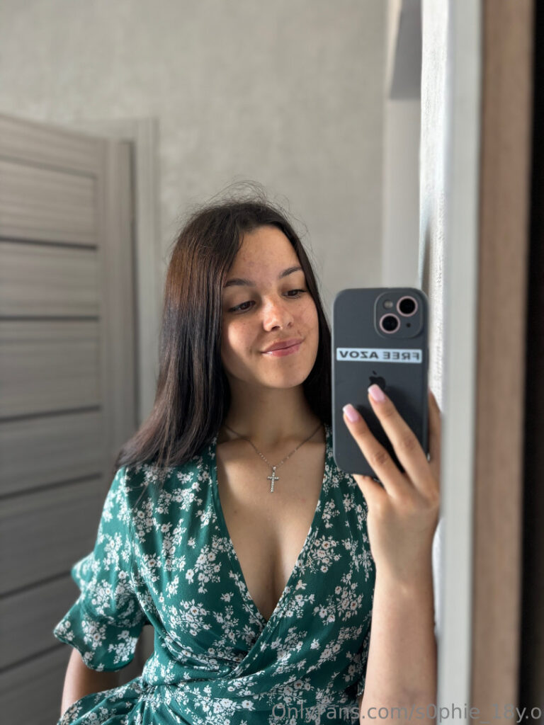 OnlyFans – Legal Sophie – Nude