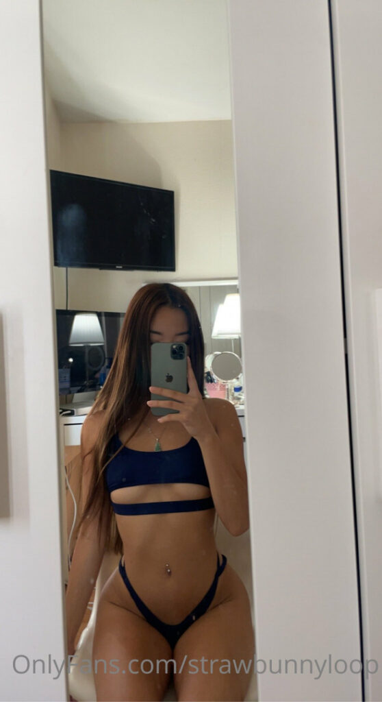 OnlyFans – Asian – Lily Luen strawbunnyloop – Nude