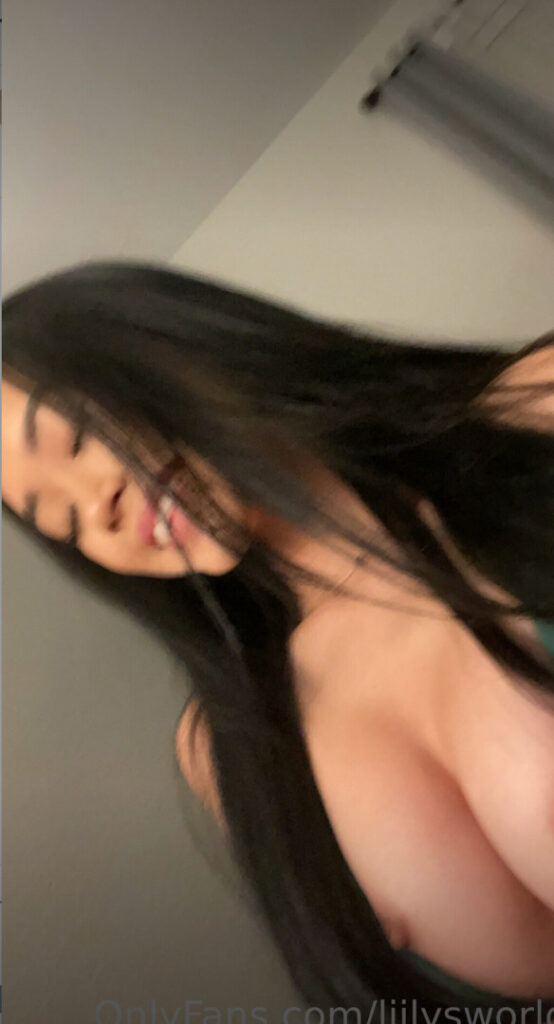 OnlyFans – Asian – lllliilyy | lwlrd444 | wickswrld – Nude