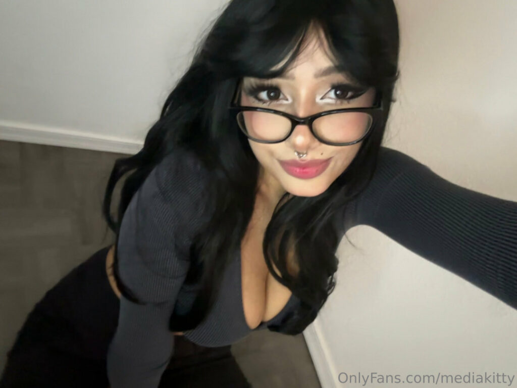 OnlyFans – Petite – Teen – mediakitty_ /  mediakitty – Nude