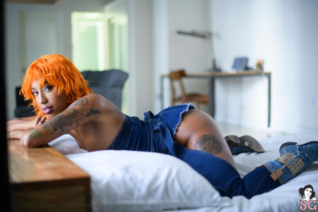 Suicide Girls – Milloux – Nude