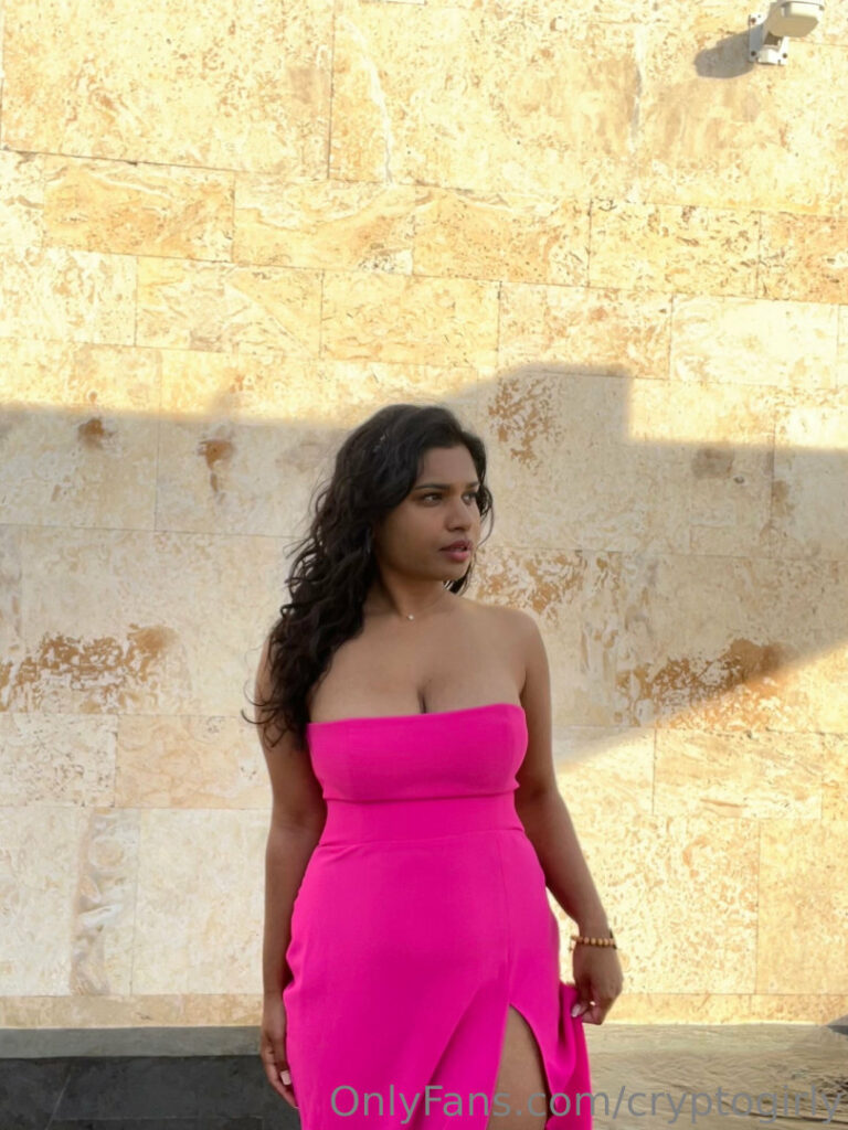 OnlyFans – T H I C C – Indian – Miss Patel @cryptogirly – Nude