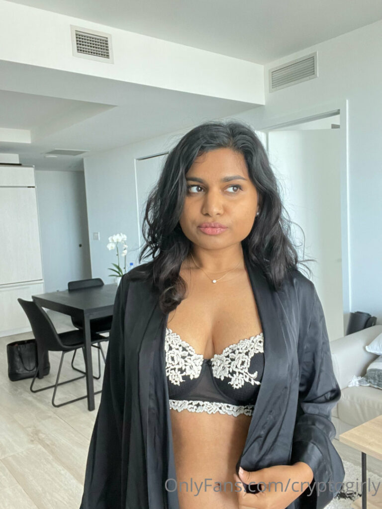 OnlyFans – T H I C C – Indian – Miss Patel @cryptogirly – Nude