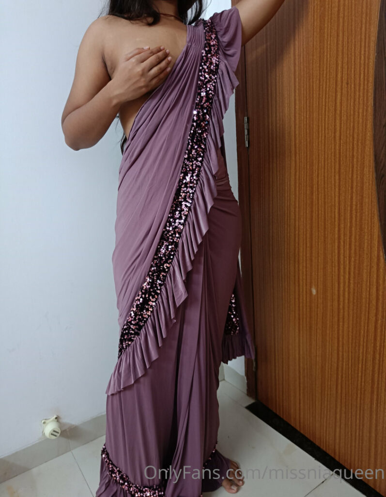 OnlyFans – Indian – Missniaqueen | – Nude