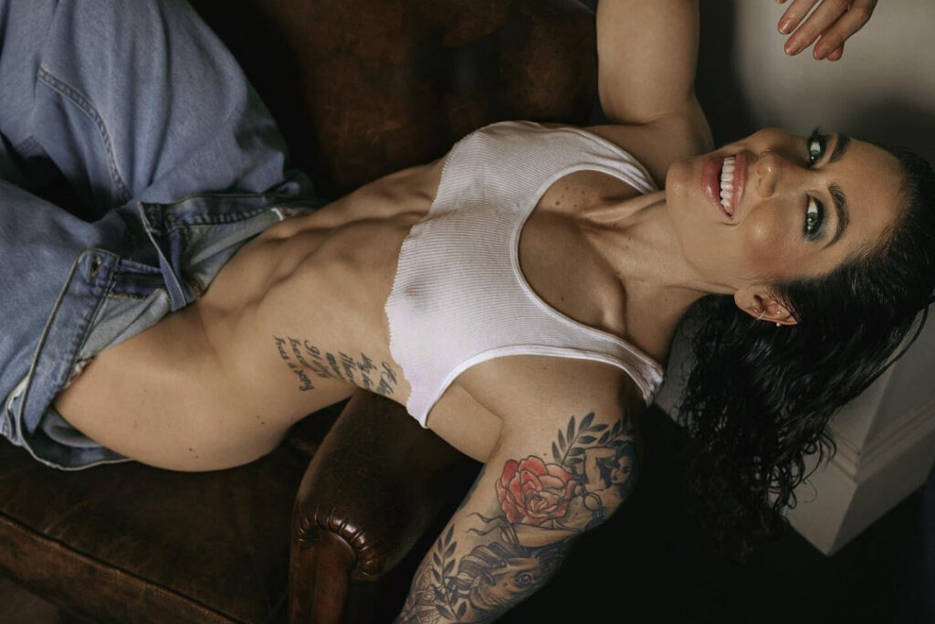 Instagram – T H I C C – Natasha Aughey – Nude