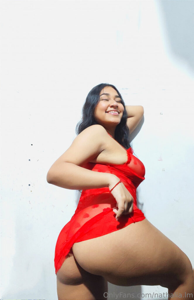 OnlyFans – T H I C C – Latina – Nathalia Moya | natasha.mn | nathalia.lm | nathalia.oficial15 – Nude