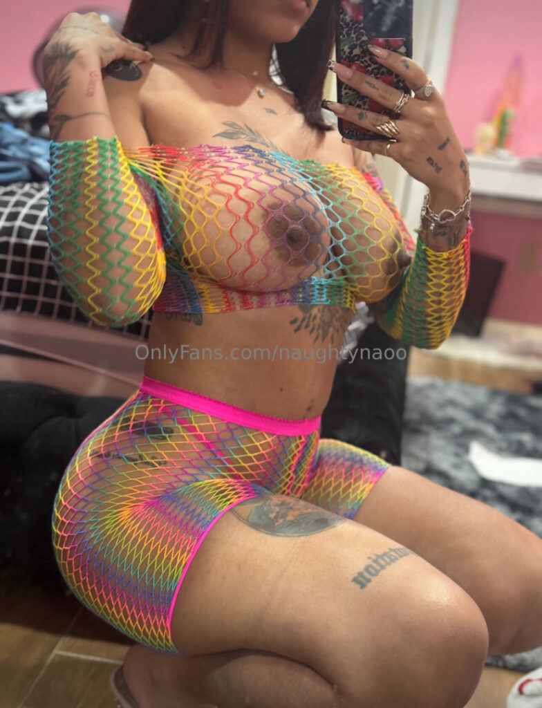 OnlyFans – T H I C C – Latina – naughtynaoo – Nude