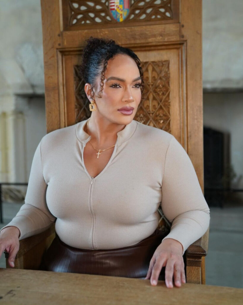 Celeb – BBW – T H I C C – Nia Jax/Lina Fanene – Nude