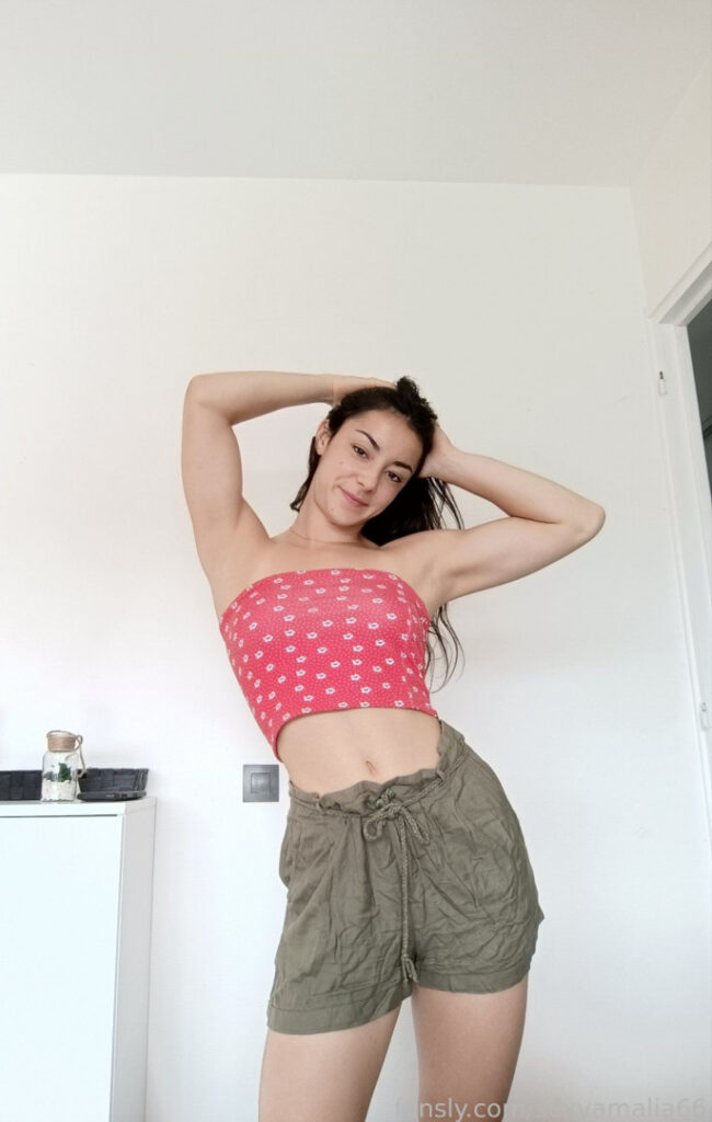 OnlyFans – Fansly – nilouqueen | complexbasil5782 | sexyamalia69 | sexyamalia66 – Nude