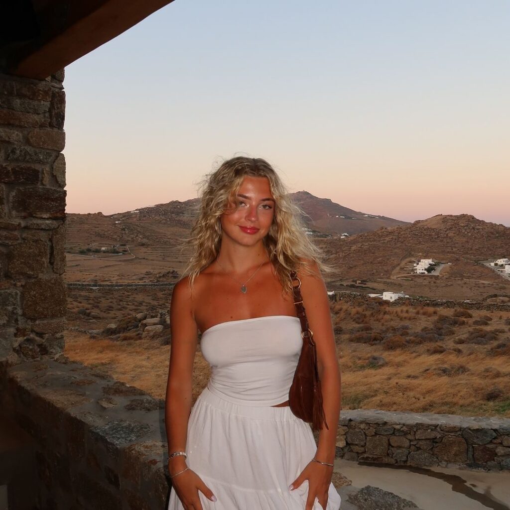 TikTok – pastabianxo / Tilde Kindahl – Nude