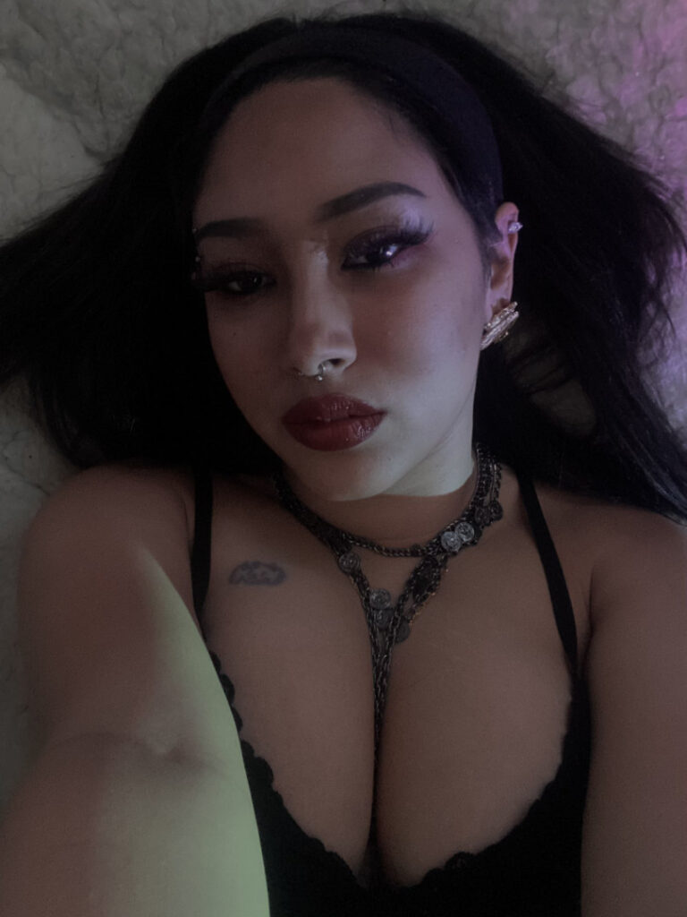 OnlyFans – TikTok – Asian – Pearl Niyada | prettypeaa | pea.niya | pearlniya – Nude