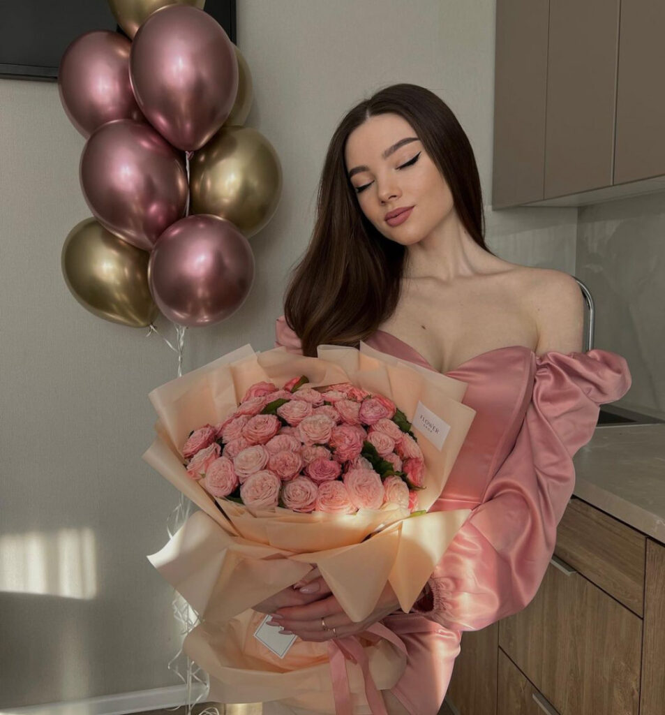 TikTok – Instagram – princesse.katrin – Nude