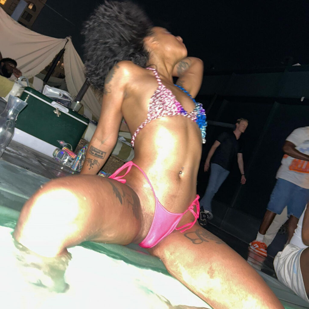 Instagram – Latina – Rocio Marie / rociomarie__ – Nude