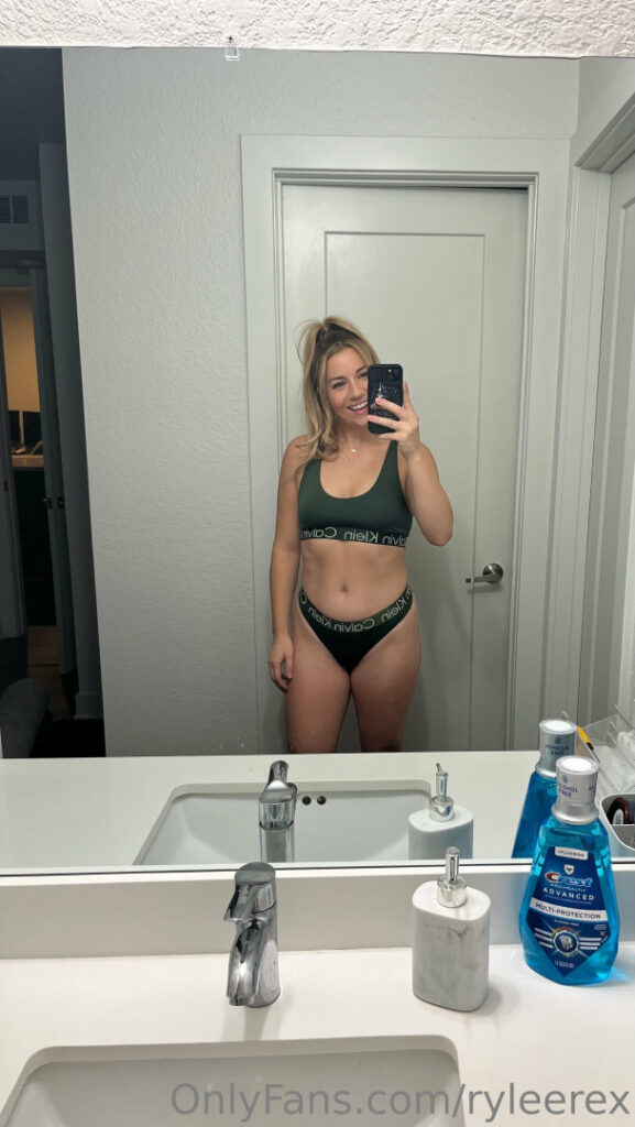 OnlyFans – ryleerex – Nude
