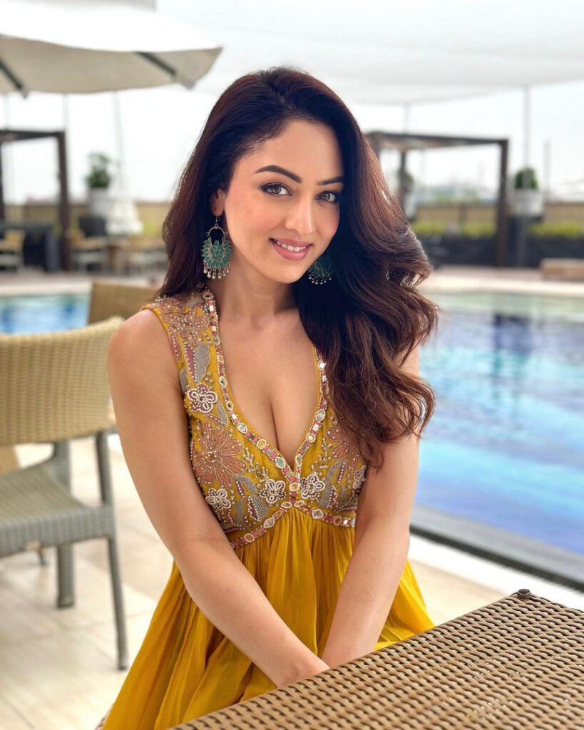 Instagram – Sandeepa Dhar – Nude