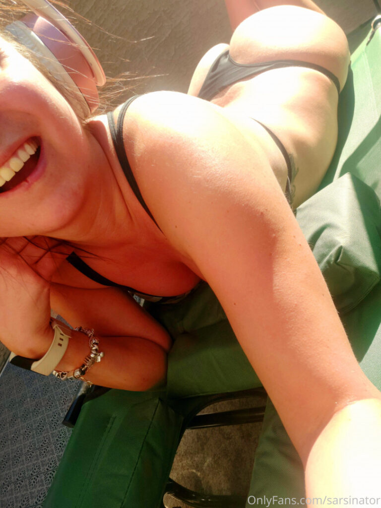 OnlyFans – Sarsinator/Sara O’Neill – Nude