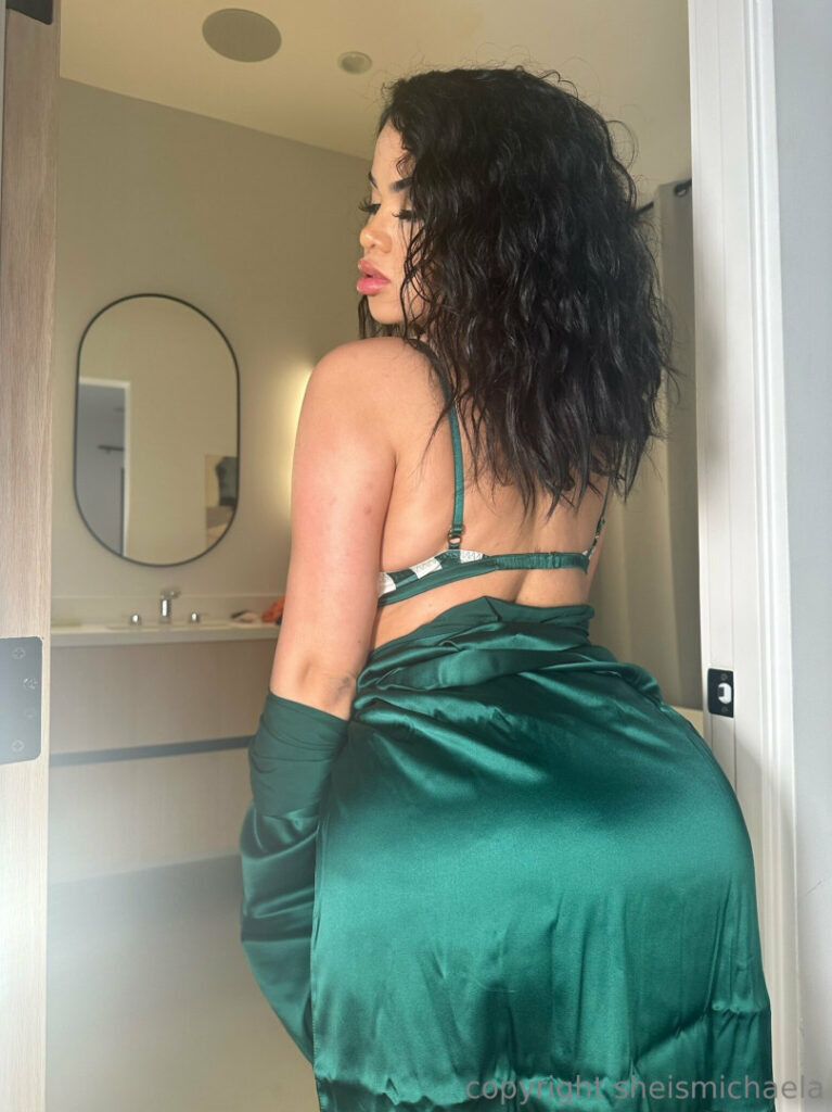 OnlyFans – Latina – Sheismichaela – Nude