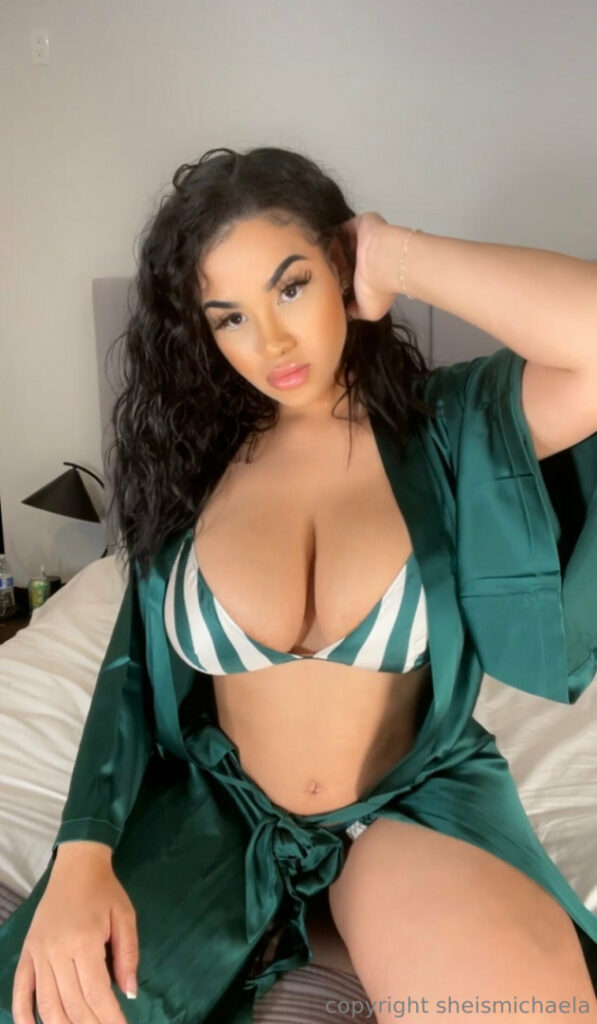 OnlyFans – Latina – Sheismichaela – Nude