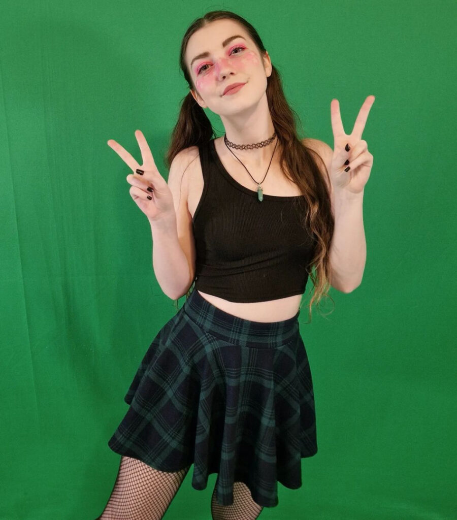 Twitch – Cosplay – Teen – SincerelyLyn – Nude