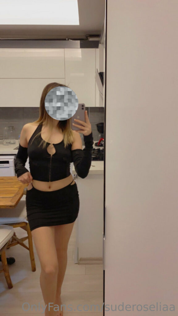 OnlyFans – suderoselia – Nude