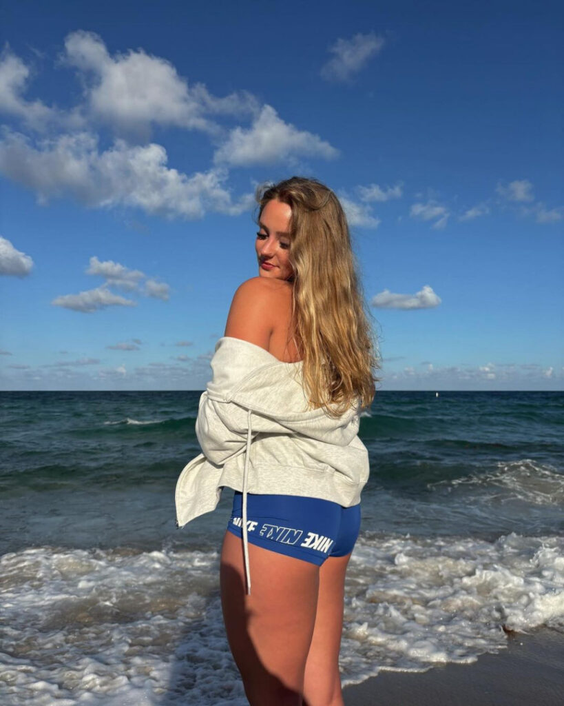 OnlyFans – swagmommy_8 / / Mommy / musclemack / mackenzie.mac3lroy – Nude