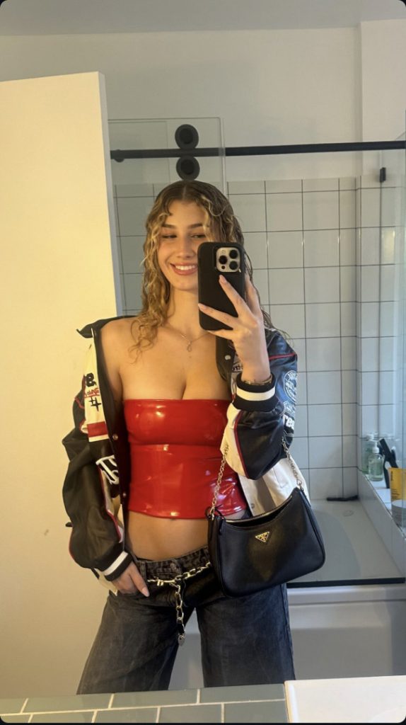 OnlyFans – TikTok – Sydney May / SydneyvMay / Sydney Vézina – Nude