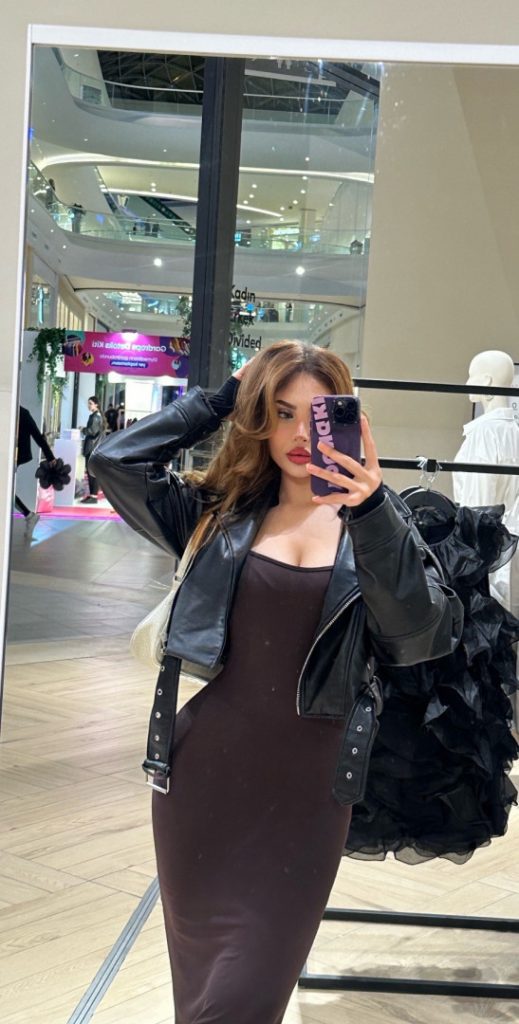 TikTok – symkyck – Nude