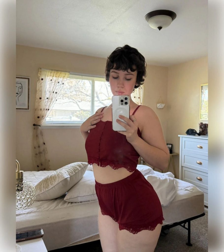 TikTok – Symone Blust – Nude