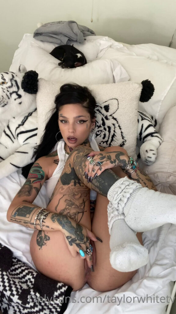 OnlyFans – Taylor White | taylorwhitetv – Nude