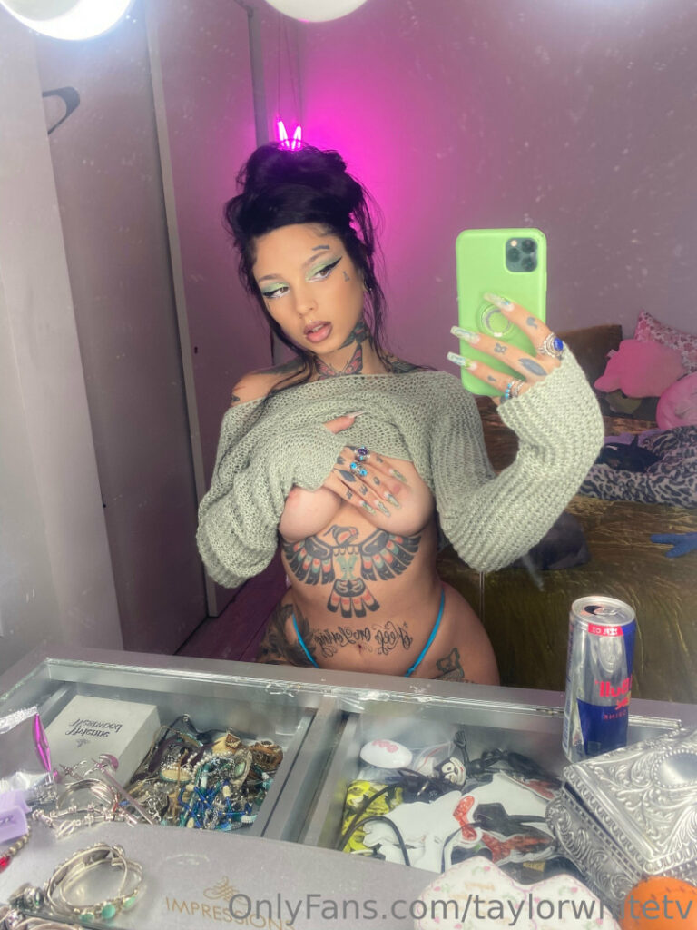 OnlyFans – Taylor White | taylorwhitetv – Nude