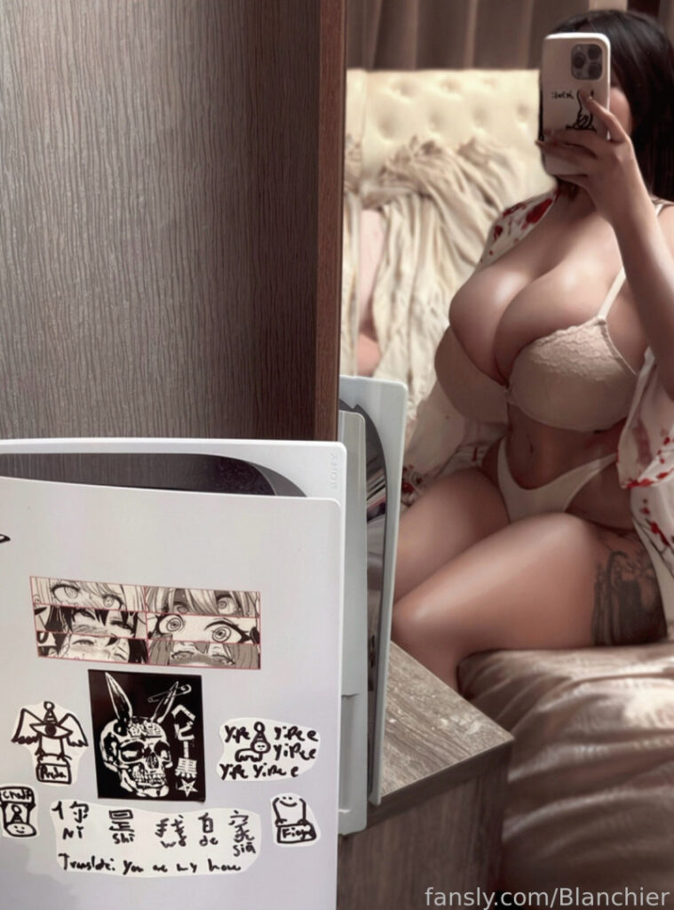 Twitch – T H I C C – Asian – Theimpartialbunny / blanchier – Nude